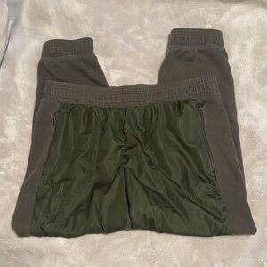 Fabletics || Super Rad Utility Joggers (S)
